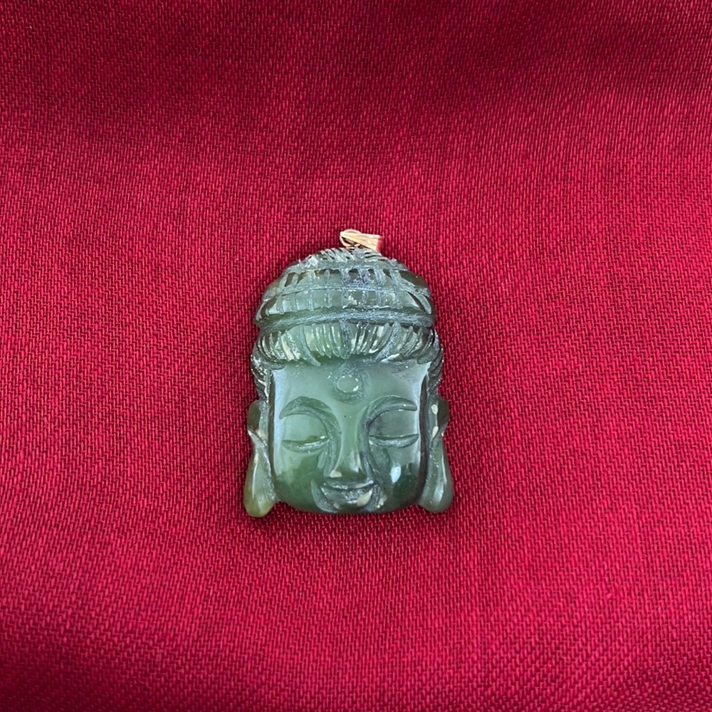 Very Happy Laughing Buddha Nephrite Jade pendant, vintage, well made 14k gold